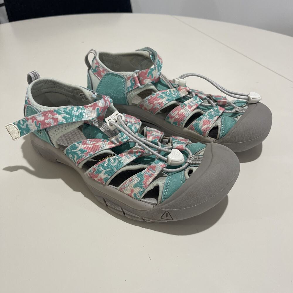 Keen Womens Newport H2 Sandals Size 6 Closed Toe Waterproof Hiking Trail Nature